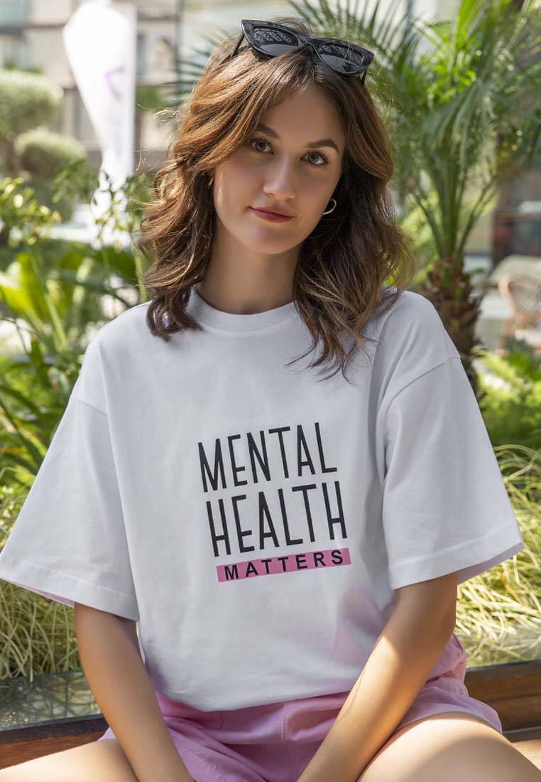 Kadın Vegan Beyaz T-Shirt - Mental Health Matters Tasarım