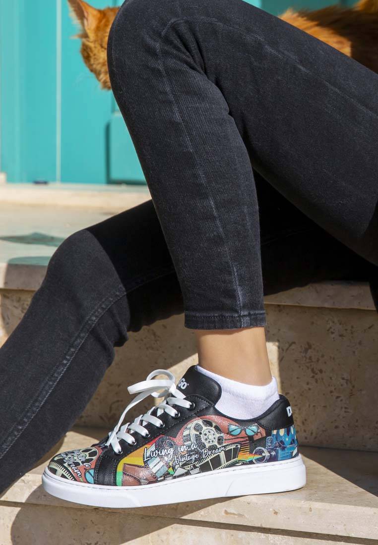 Kadın Vegan Deri Siyah Sneakers - Living in a Vintage Dream Tasarım